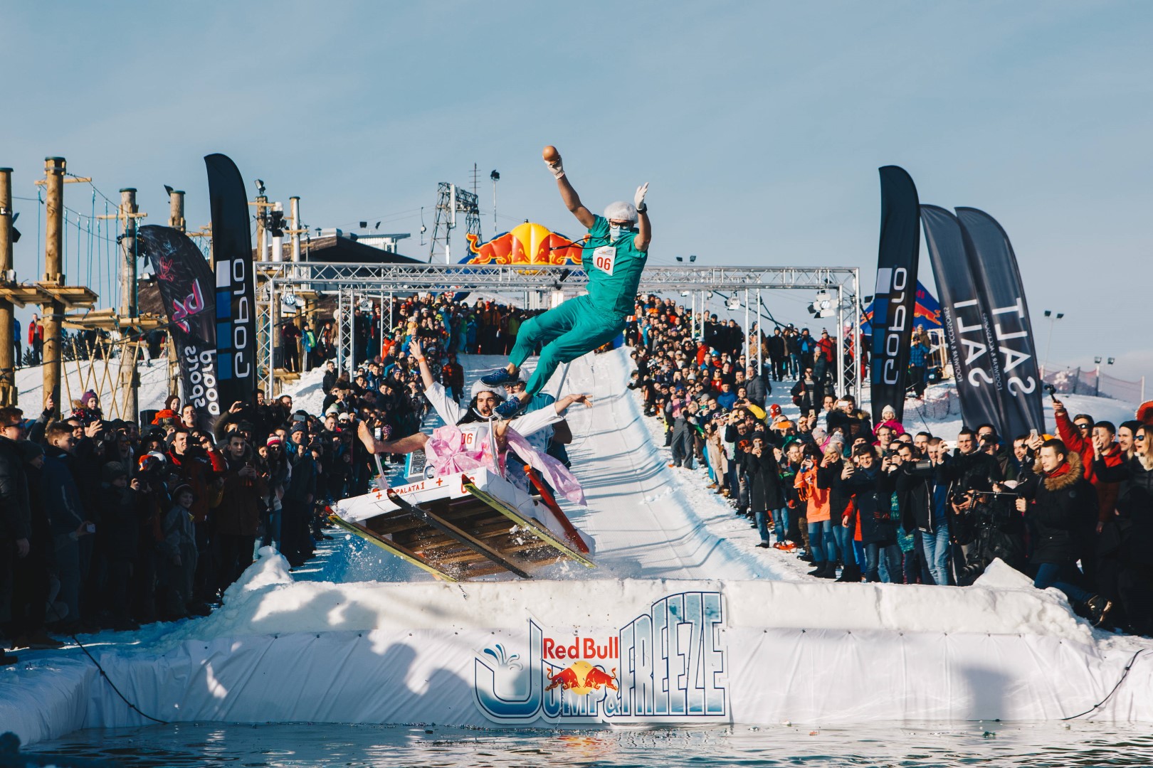 Participants perform during Red Bull Jump & Freeze in Vilnius, Lithuania on February 4, 2017 // Giedrius Bubliauskas / Red Bull Content Pool // SI201702060009 // Usage for editorial use only //